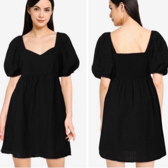 Old Navy Dresses & Skirts - Old Navy Black Smocked Puff Sleeve Y2K Casual Chic Fit & Flare Mini Dress Size S